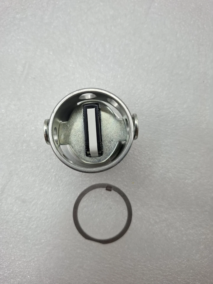 Allen Bradley 800T-NX446 Metal Padlock Guard Selector Switch Accessory Ser F